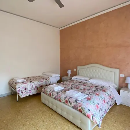 아파트 Casagiorgio A Due Passi Dal Centro Storico