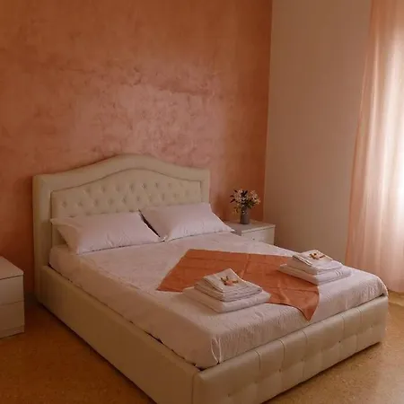 Casagiorgio A Due Passi Dal Centro Storico Διαμέρισμα *